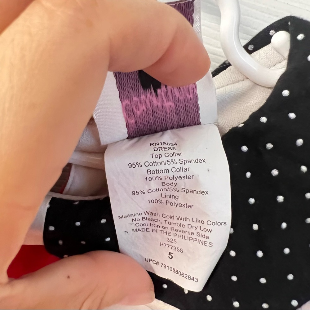 Counting Daisies | Quatrefoil Long Sleeve Holiday Dress - Picture 7 of 7